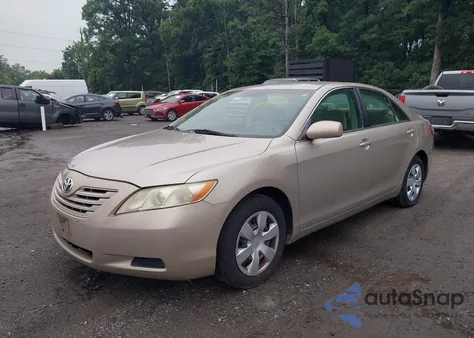 2008 Toyota Camry Ce/Le/Xle/Se z USA, uszkodzony, nr VIN 4T1BE46K88U232789